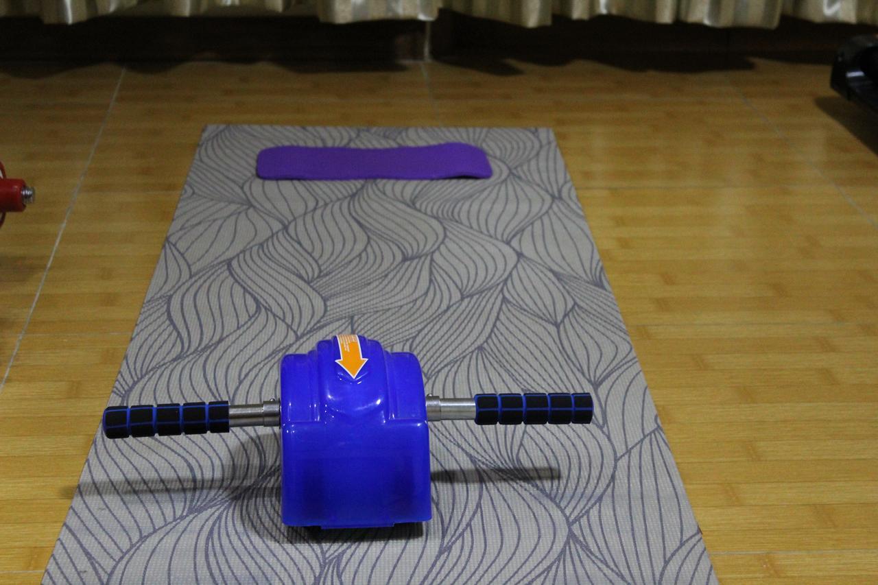 Ten Mile Hotel Yangon Bagian luar foto