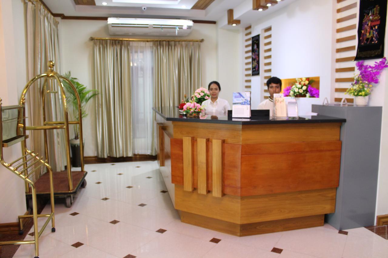Ten Mile Hotel Yangon Bagian luar foto