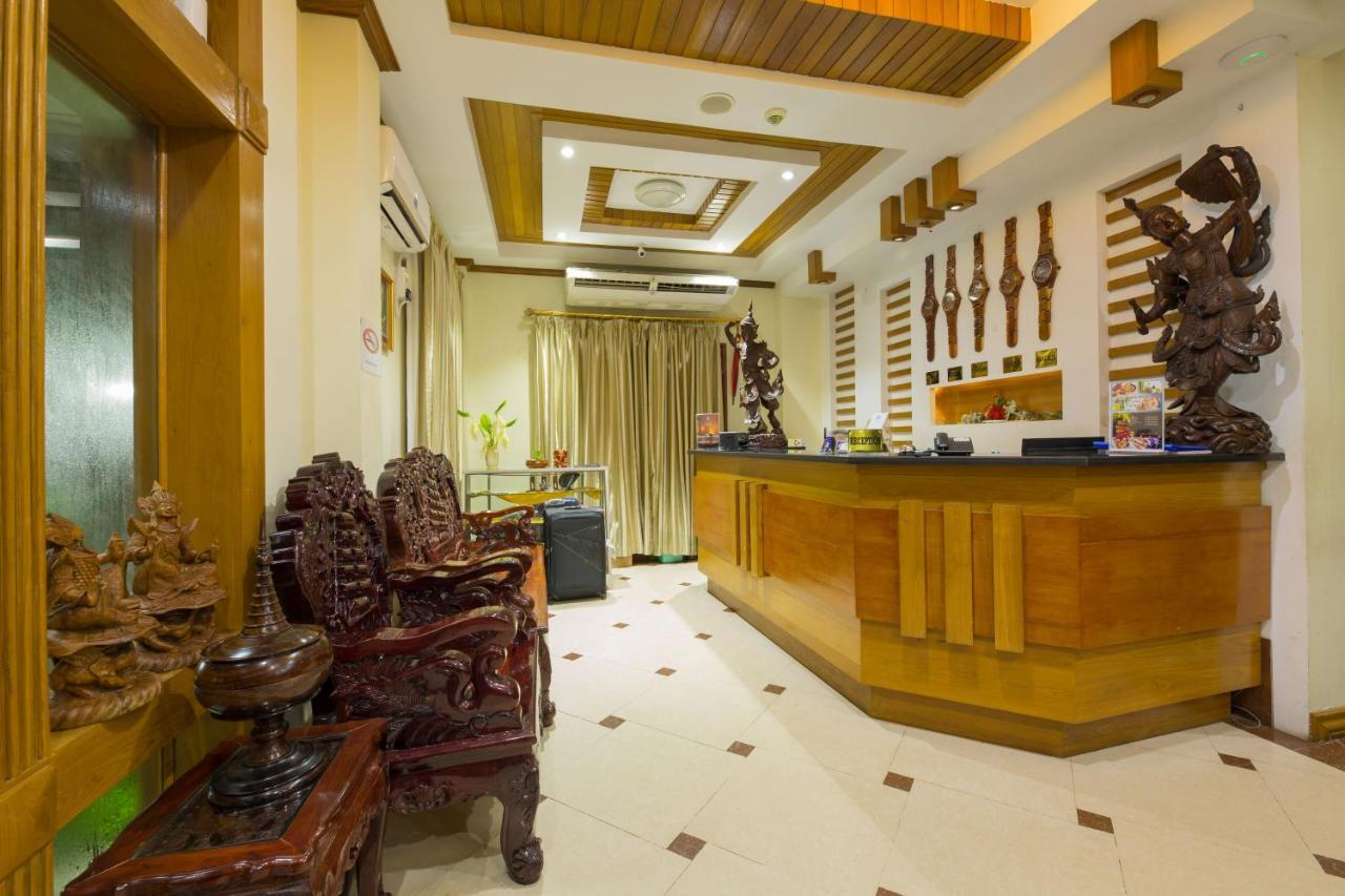 Ten Mile Hotel Yangon Bagian luar foto