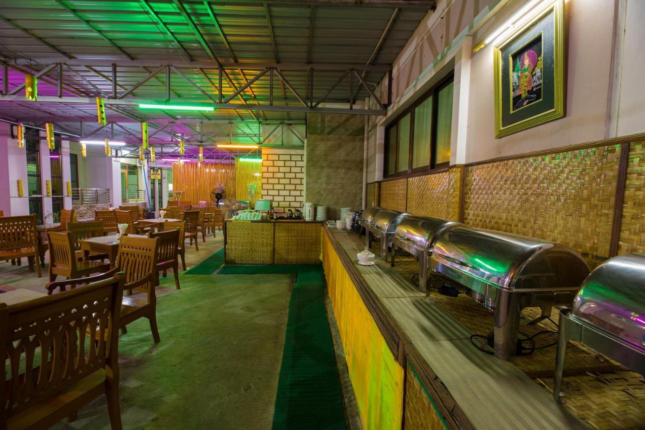 Ten Mile Hotel Yangon Bagian luar foto